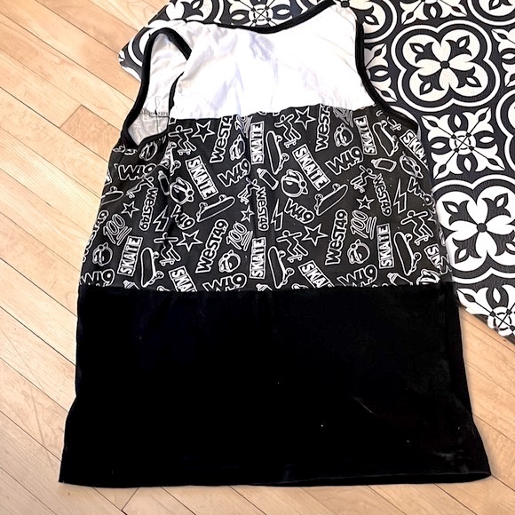 West 49 Boy graphic sleeveless tank, size M (10/12) good condition - Picture 4 of 4